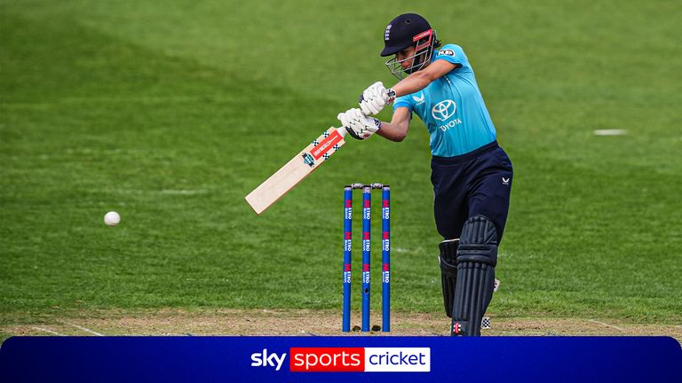 England vs Ireland: Maia Dominant Bouchier peels off four consecutive fours!