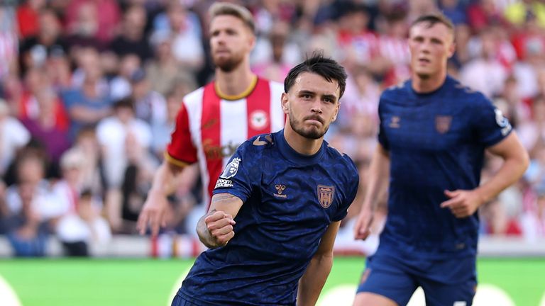 Enzo Le Fee celebrates scoring for Sunderland