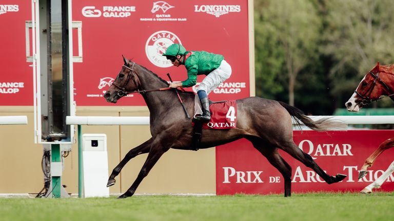 Erdenali (M. Barzalona) wins Qatar Prix du Moulin de Longchamp Gr.1 in ParisLongchamp, France, 06/09/2026, photo: Zuzanna Lupa