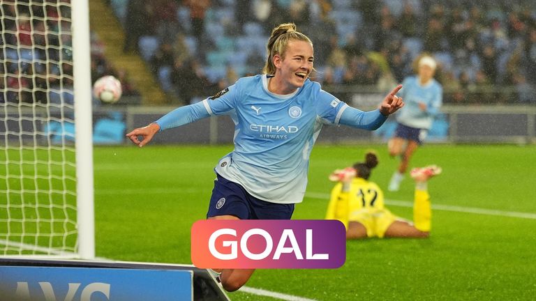 Lauren Hemp scored her first goal since November as Manchester City took the lead early against Liverpool in the WSL.