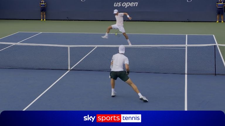 Keaton Hance produced an outrageous tweener winner during the second set of his US Open boys' singles last-16 match against Kirill Filaretov, helping him on his way to victory.