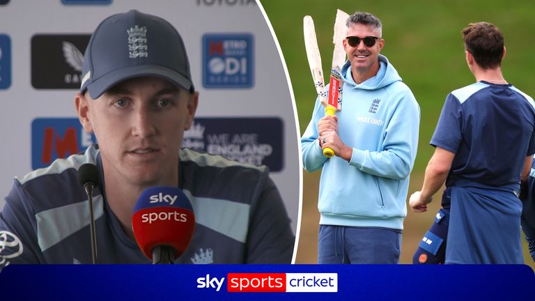 Harry Brook, Kevin Pietersen