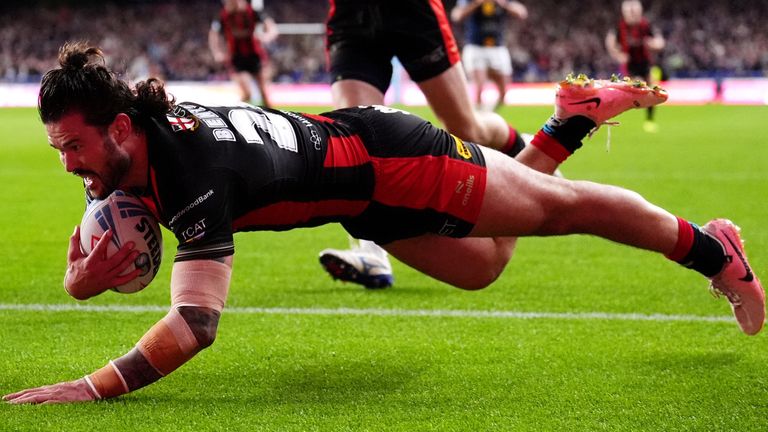 James Bentley scores an early try for Warrington against Leeds