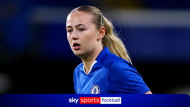 Speaking on Pitch to Pod before Sarina Wiegman selected her side to face Greece, Nikita Parris and Jordan Nobbs discuss Lexi Potters 'mature' WSL perfomance. 