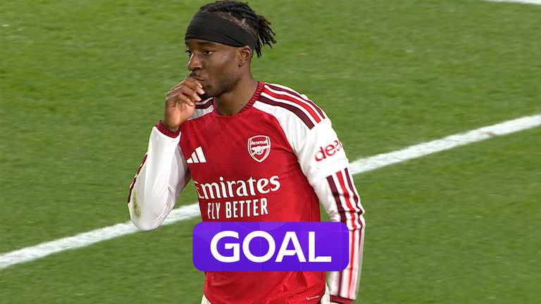 Noni Madueke doubles Arsenal's lead after the visitors capitalise on Ipswich's mistake playing out from the back.