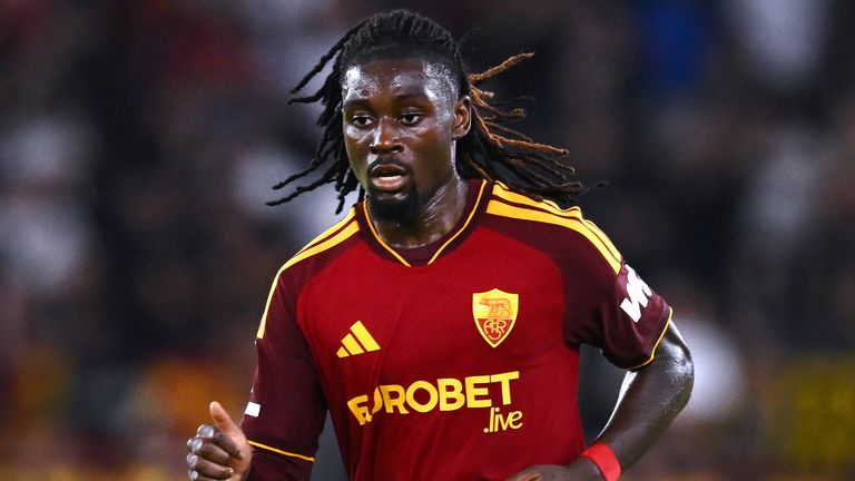 Manu Kone in action for Roma against Fiorentina at Stadio Olimpico