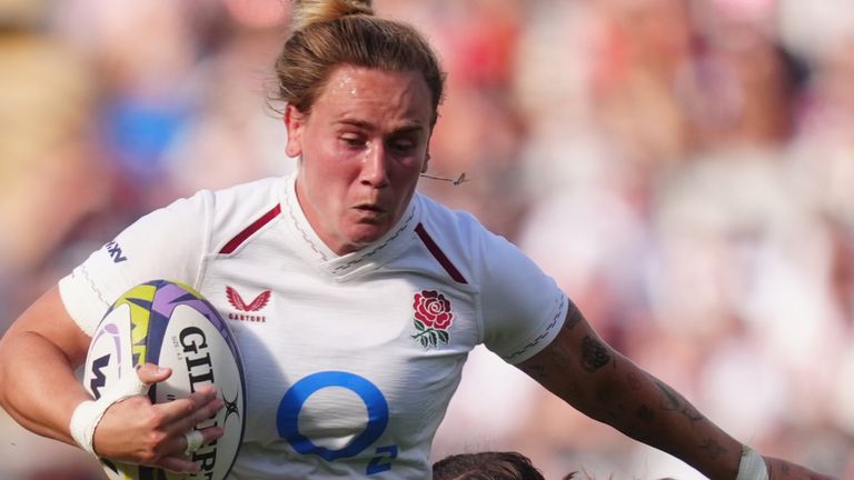 England captain Megan Jones tries to break free from the New Zealand defence at Allianz Stadium