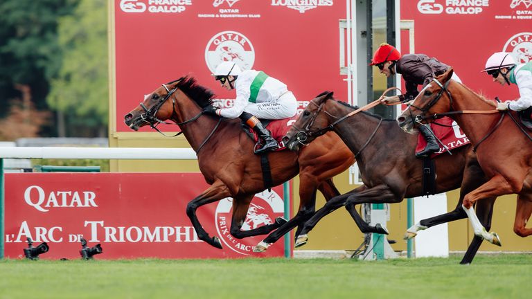 Friendly Soul (J. Doyle) wins Qatar Prix Vermeille Gr.1 in ParisLongchamp - photo: Zuzanna Lupa