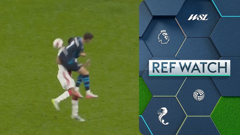 Should PSV's Ruben van Bommell have seen red for challenge vs Ajax