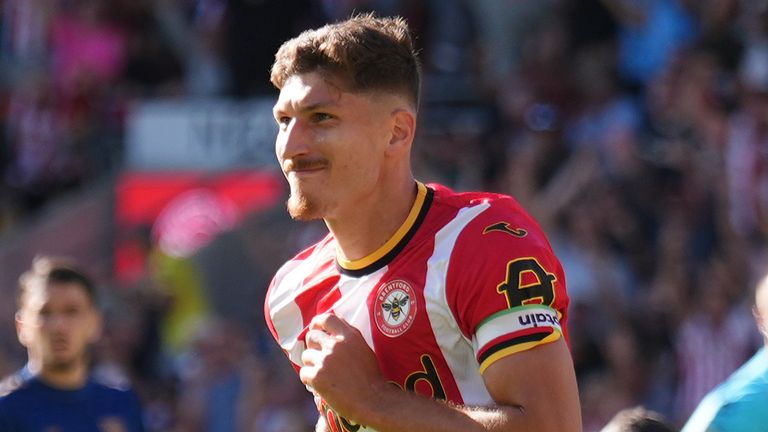 Brentford's Vitaly Janelt celebrates scoring their side's first goal of the game during the Premier League match