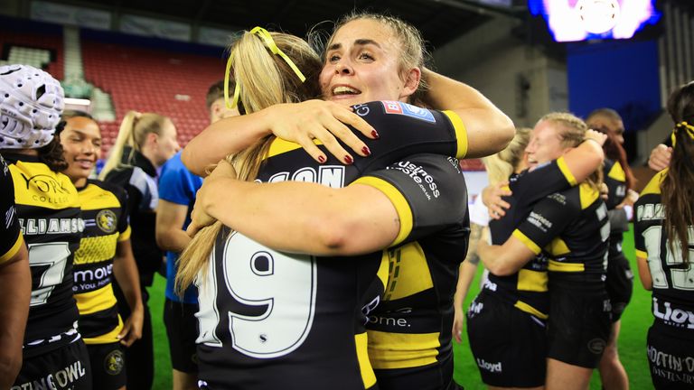 York Valkyrie players celebrate after winning the Grand Final (Photo: Callum Pilkington/SWpix.com)