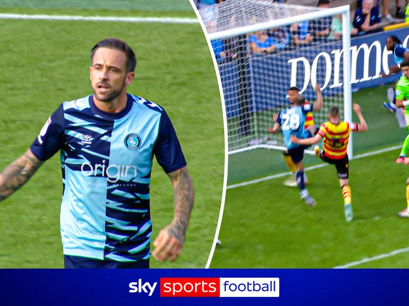 Danny Ings rolled back the years as he poached a late goal for Wycombe on  his debut to rescue a point against Reading.