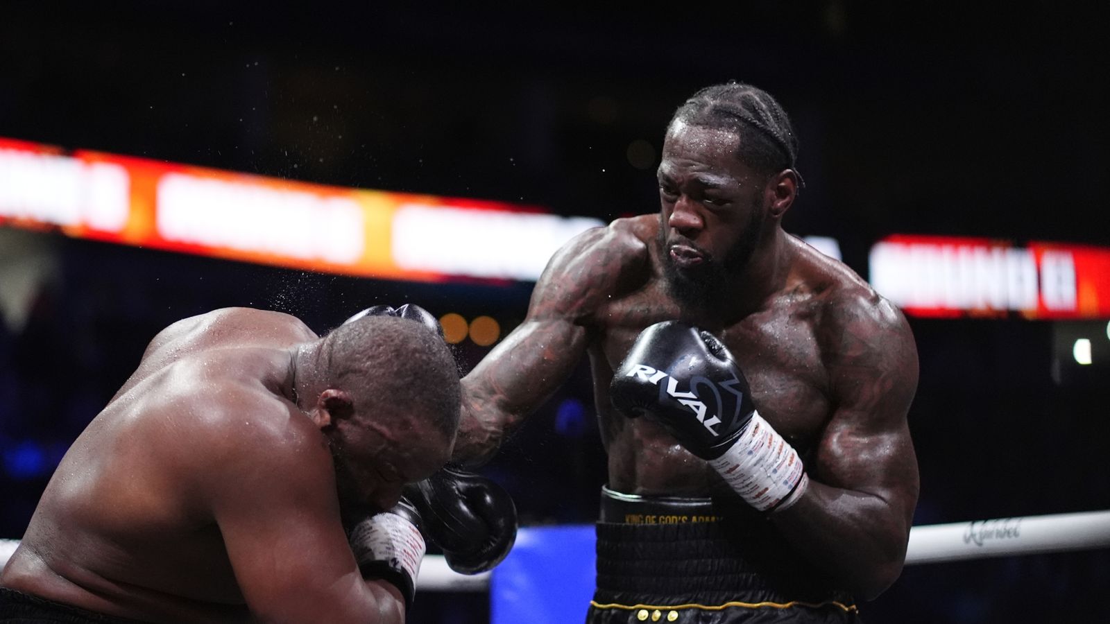https://e0.365dm.com/26/10/1600x900/skysports-deontay-wilder-boxing_7371628.jpg?20261008221749