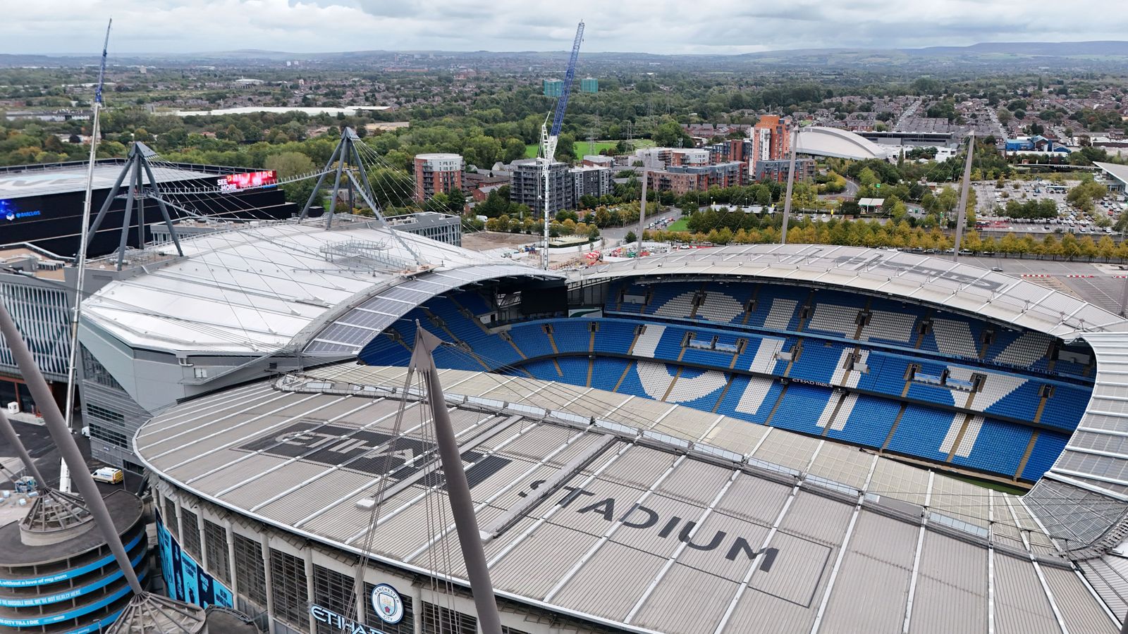 https://e0.365dm.com/26/10/1600x900/skysports-etihad-stadium-manchester-city_7365591.jpg?20261001103740