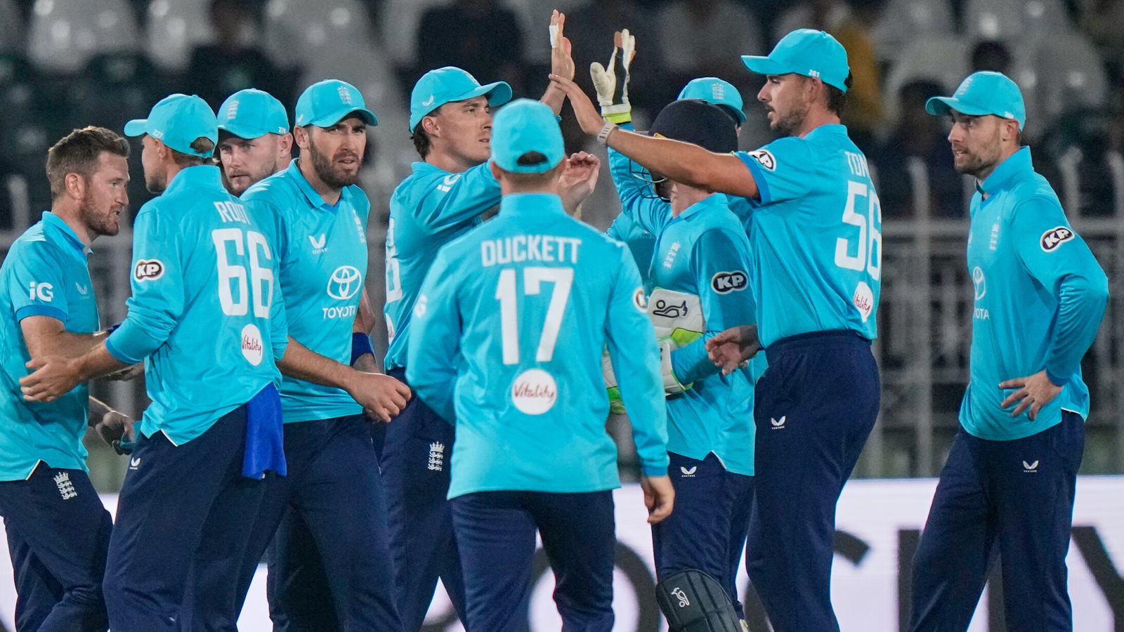England look to end ODI tri-series with win over Sri Lanka LIVE!