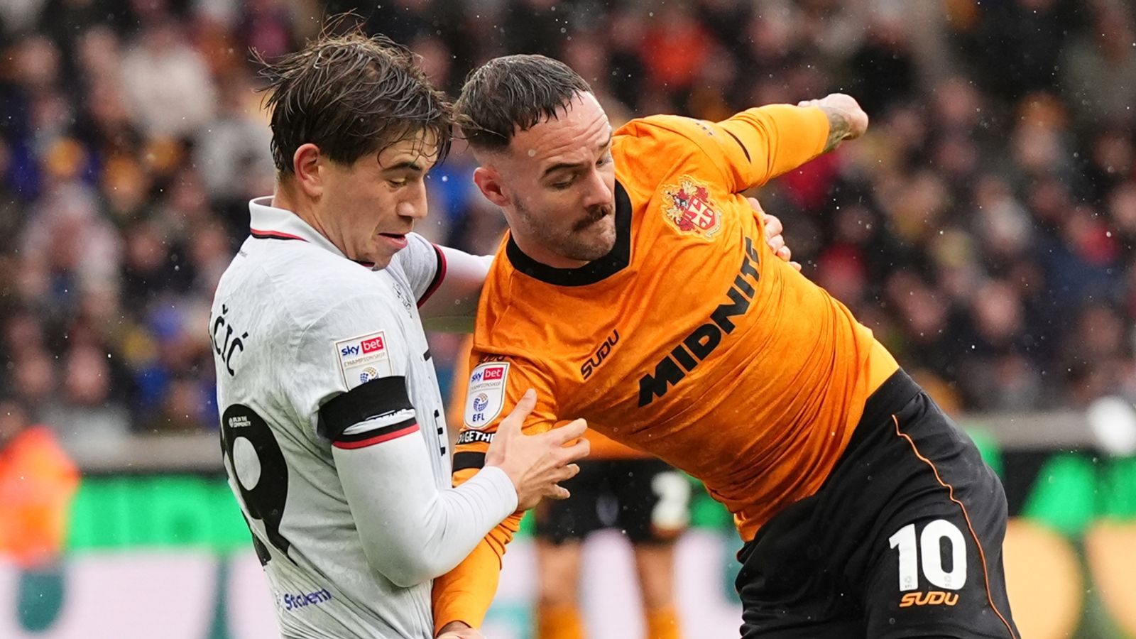 Armstrong fires Wolves past Watford