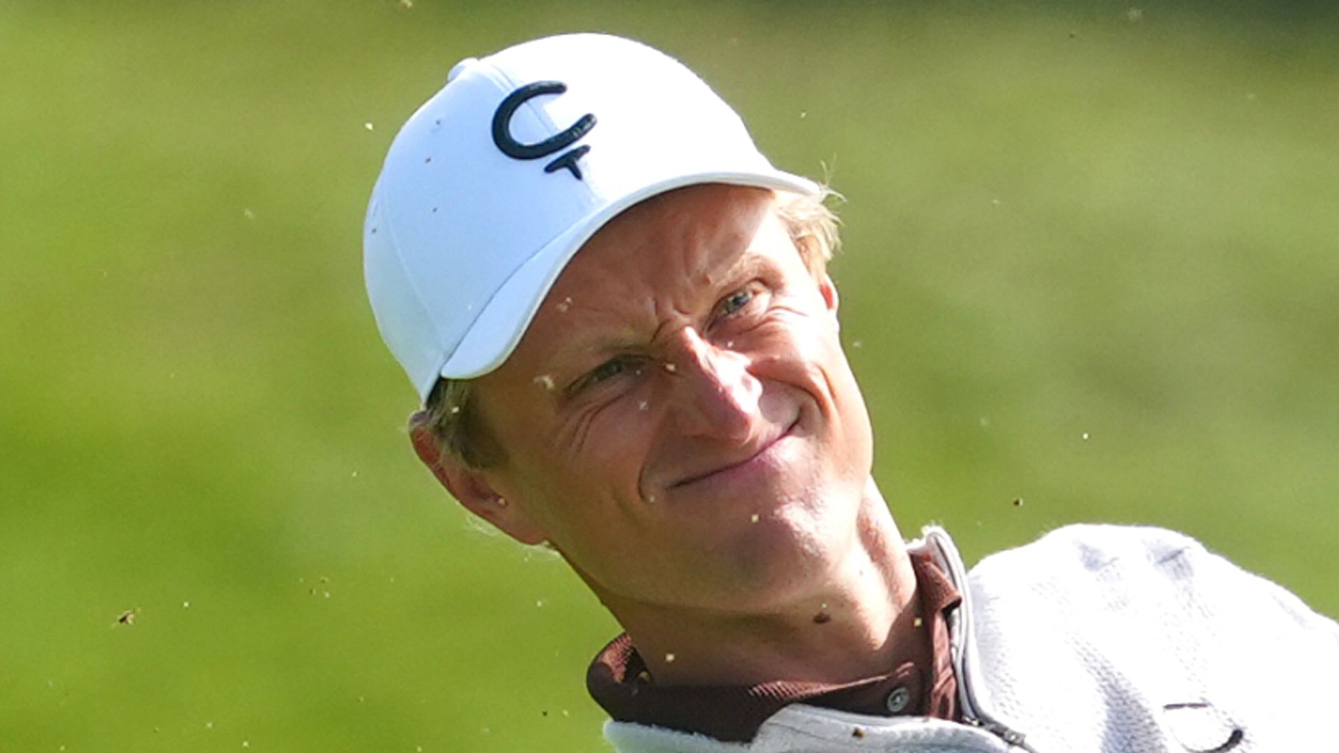 Meronk surges to take the lead at St Andrews as Jarvis falls back LIVE!
