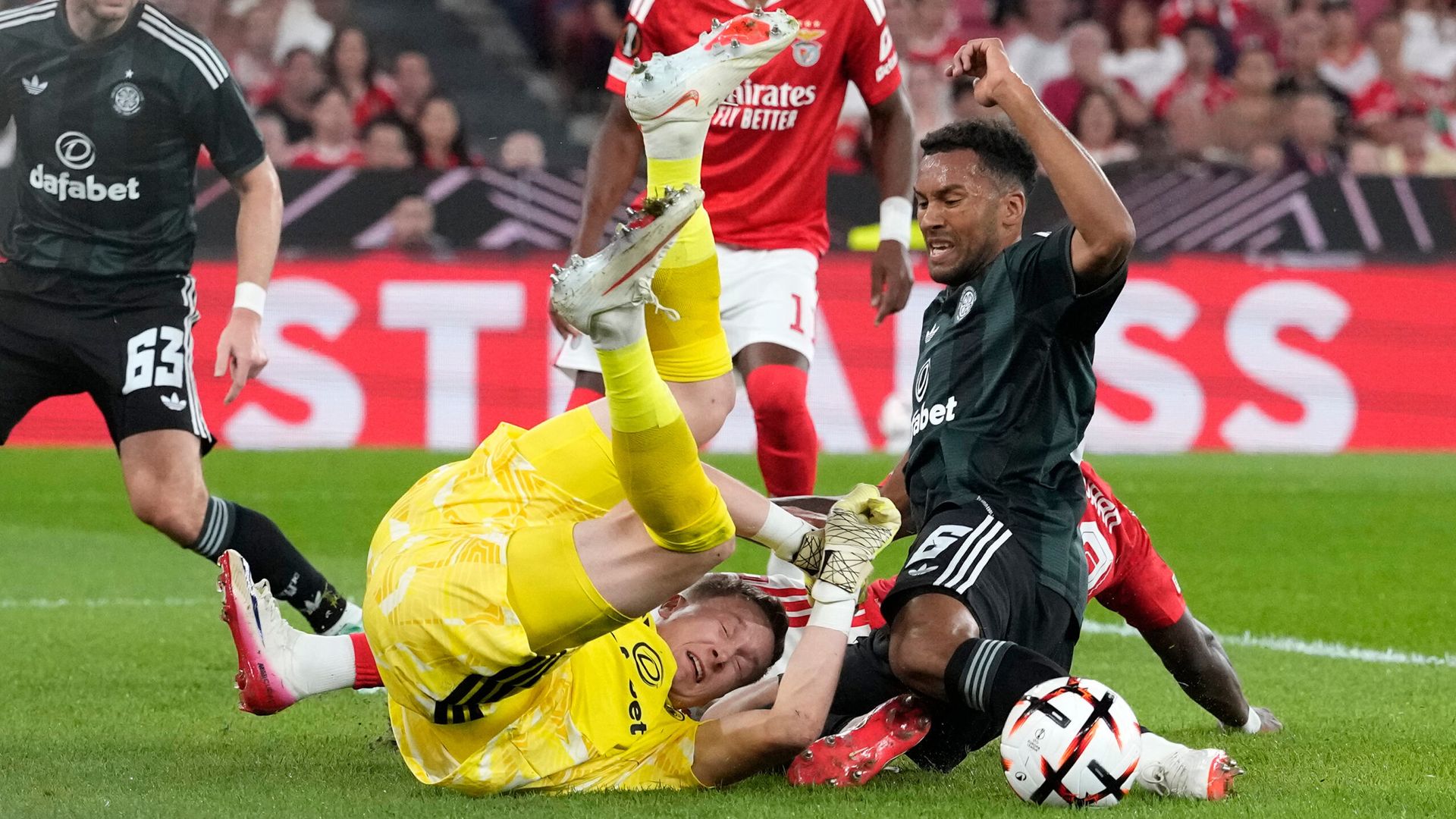 Europa League LIVE! Celtic concede another at Benfica, B'mouth make history