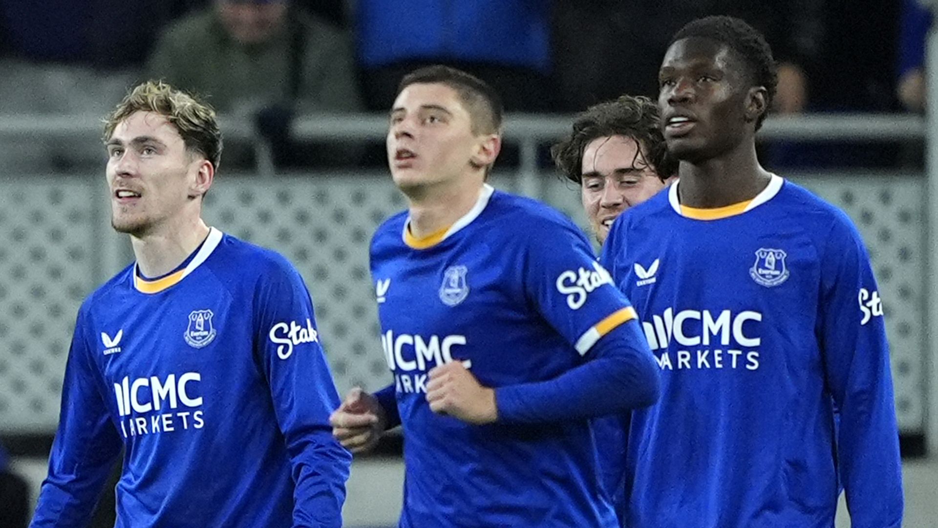 Hackney doubles Everton lead against Newcastle LIVE!