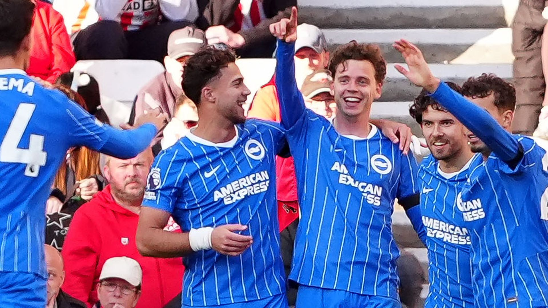 Brighton ahead at Sunderland, but down to ten LIVE!
