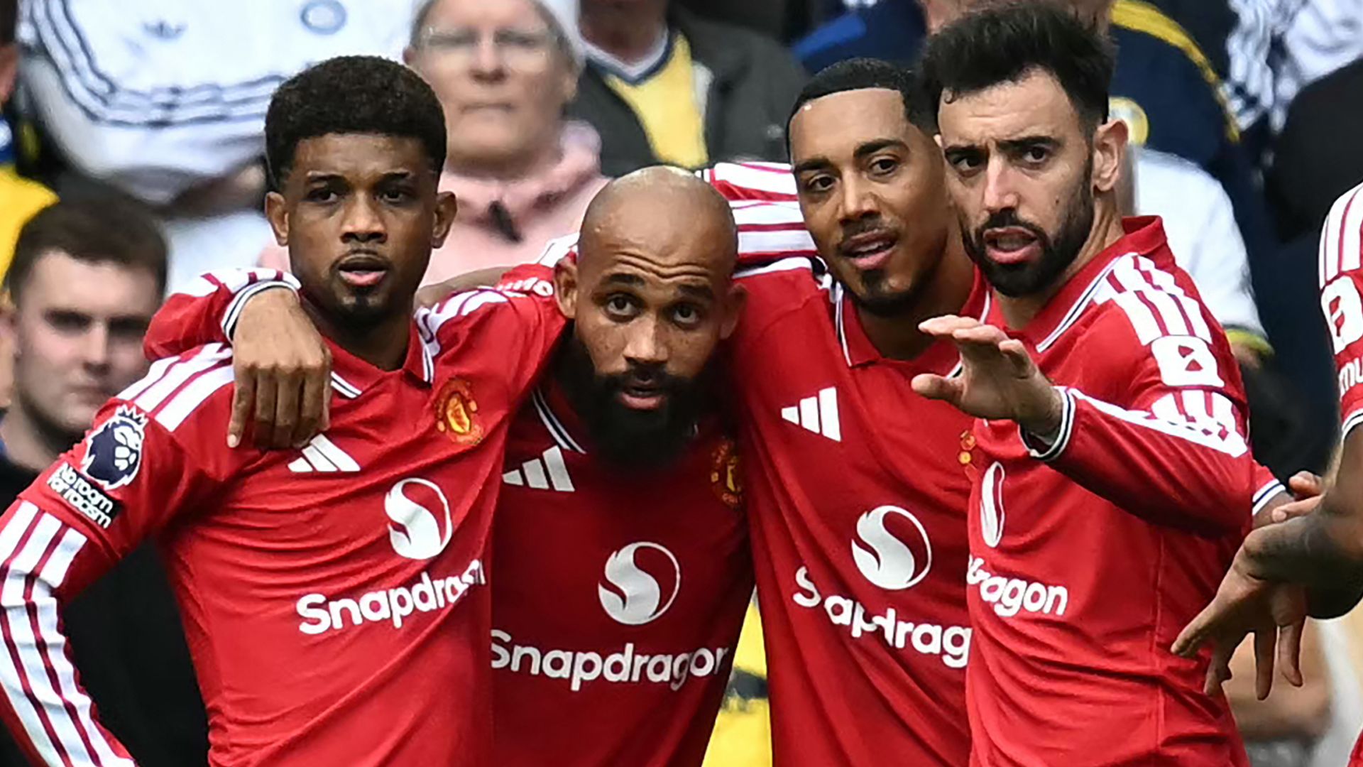 Mbeumo gives Man Utd deserved lead at Leeds LIVE!