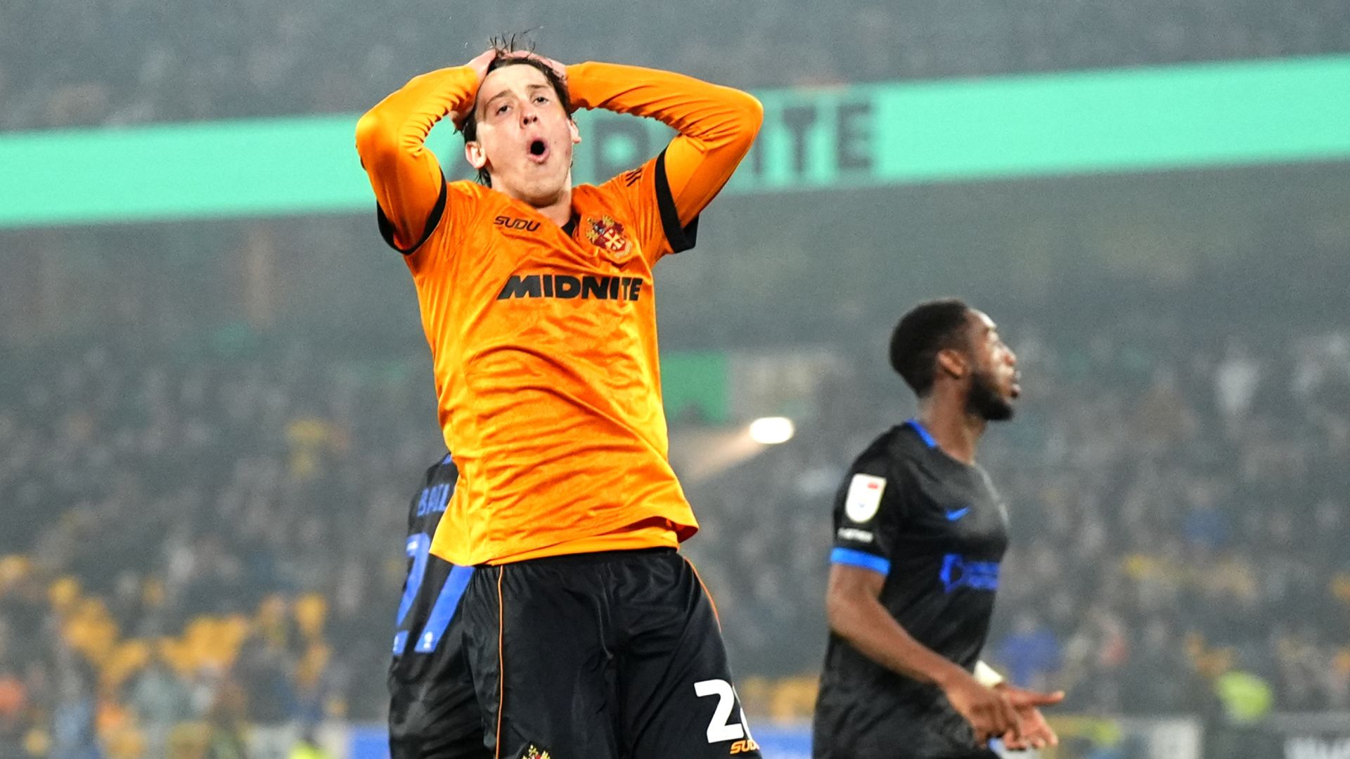Portsmouth strike late to frustrate Wolves