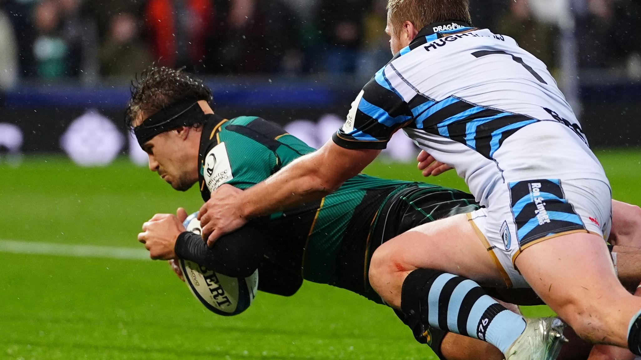 Northampton Saints' Toby Thame scores his team's second try.