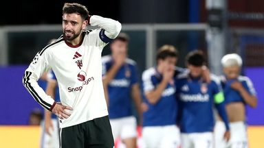 Man Utd captain Bruno Fernandes reacts during the defeat at Como
