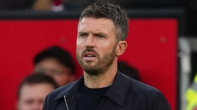 Michael Carrick looks on during Man Utd's draw with Tottenham