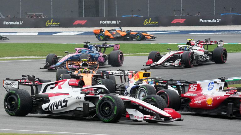 04.10.2026, Sepang International Circuit, Kuala Lumpur, 2026 Formula 1 Gulf Air Bahrain Grand Prix, Charles Leclerc (MCO), Scuderia Ferrari HP, Esteban Ocon (FRA), TGR Haas F1 Team, Arvid Lindblad (GBR), Visa Cash App Racing Bulls Formula One Team, Lando N Photo by: Hasan Bratic/picture-alliance/dpa/AP Images