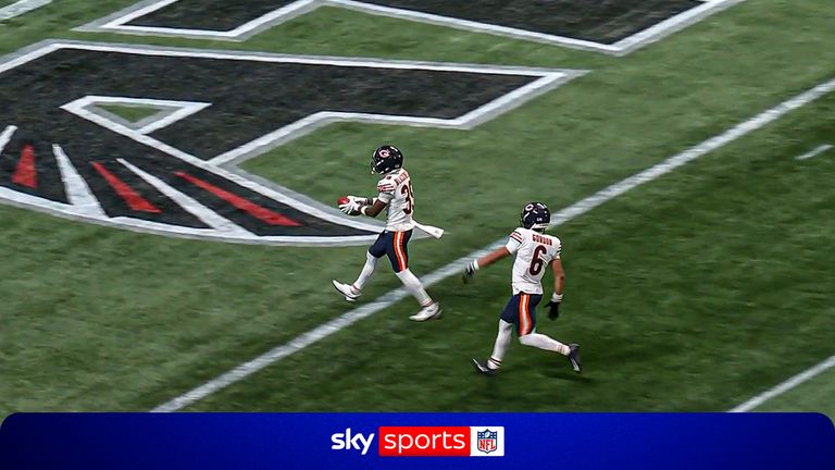 Zachariah Branch fumbles, Josh Blackwell recovers vs. Chicago Bears