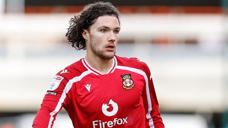 Callum O'Hare in action for Wrexham