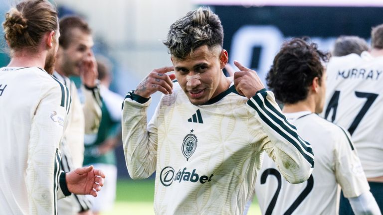 Celtic's Camilo Duran celebrates scoring to make it 2-1