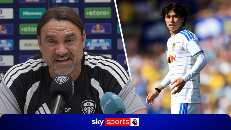 Leeds United:  Daniel Farke explains why he told Ao Tanaka to remove gloves in 25 degrees