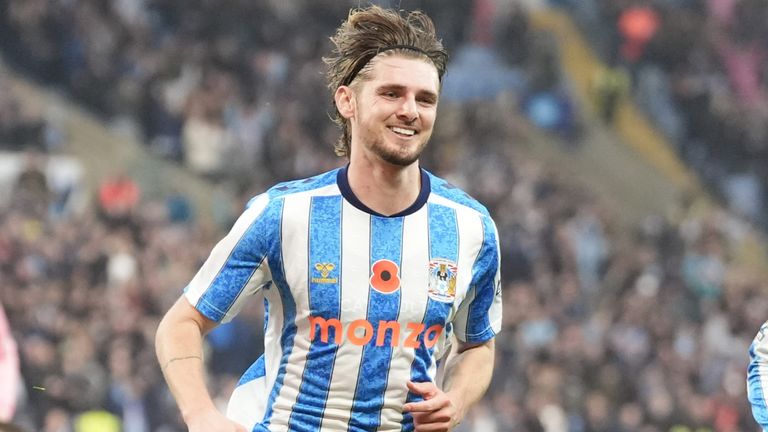 Jack Rudoni celebrates after putting Coventry 3-0 up against Sunderland