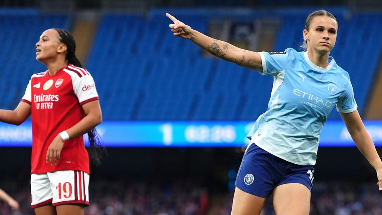 Manchester City beat Arsenal to put the Gunners into further trouble
