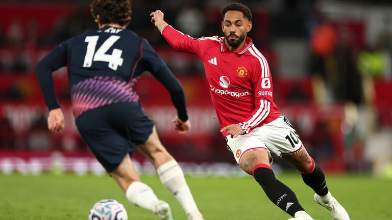 Man Utd's Matheus Cunha closes down Spurs' Archie Gray
