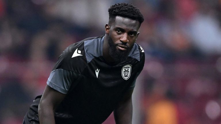Tiemoue Bakayoko in action for PAOK in the Champions League