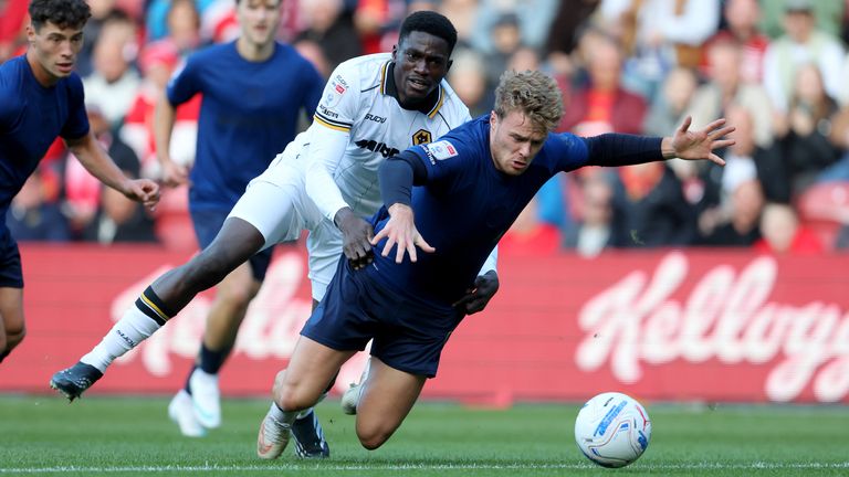 Middlesbrough's Tommy Conway (right) and Wolverhampton Wanderers' Nasser Djiga in action