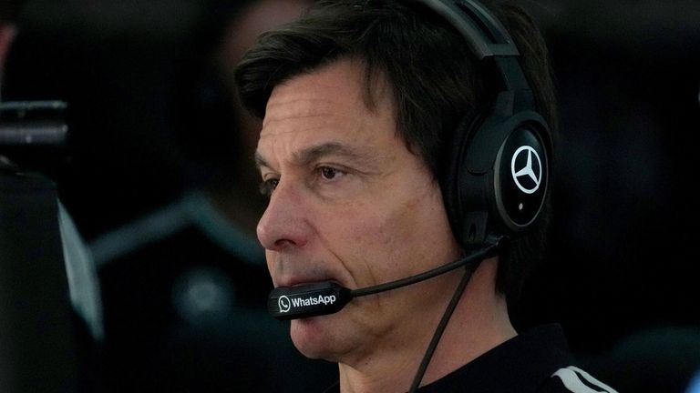 03.10.2026, Sepang International Circuit, Kuala Lumpur, 2026 Formula 1 Gulf Air Bahrain Grand Prix , Team boss and CEO Toto Wolff (Mercedes-AMG Petronas F1 Team Photo by: Hasan Bratic/picture-alliance/dpa/AP Images