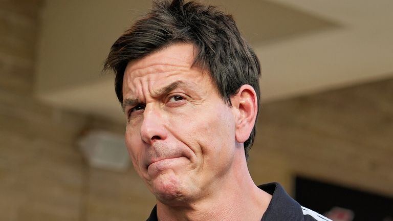 Toto Wolff (Mercedes-AMG Petronas F1 Team Principal) gives an interview after qualifying. USA, Formula 1 World Championship, United States Grand Prix, Qualifying, Circuit of the Americas, Austin, 2026 Season, October 24, 2026 Photo by: Scott Coleman/picture-alliance/dpa/AP Images